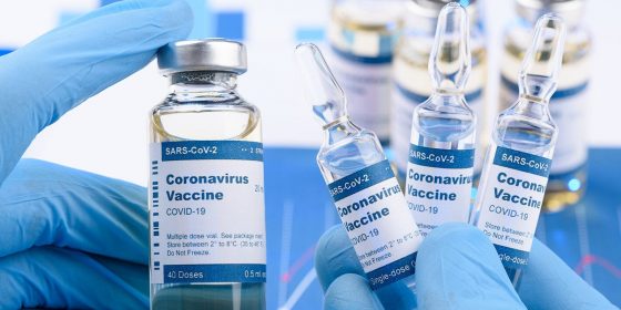 La OPS entrega cien millones de vacunas de COVAX contra la COVID-19 en América Latina y el Caribe